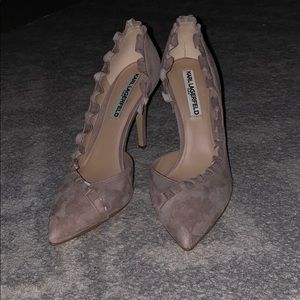 Suede Pumps